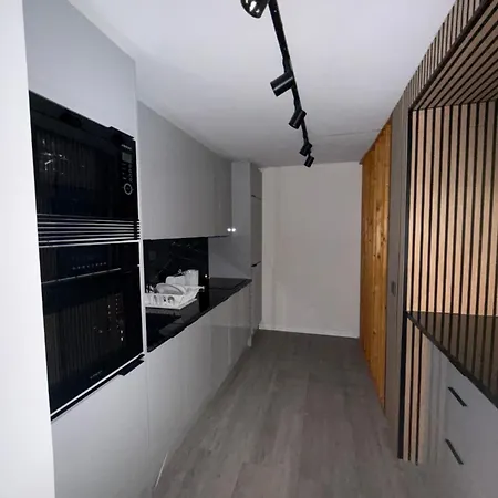 Casa Noir Luxury 3br 2 Baths Near Lisbon & Sintra شقة كويلوز
