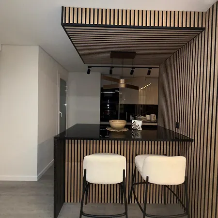 Casa Noir Luxury 3br 2 Baths Near Lisbon & Sintra