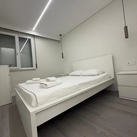 شقة Casa Noir Luxury 3br 2 Baths Near Lisbon & Sintra كويلوز