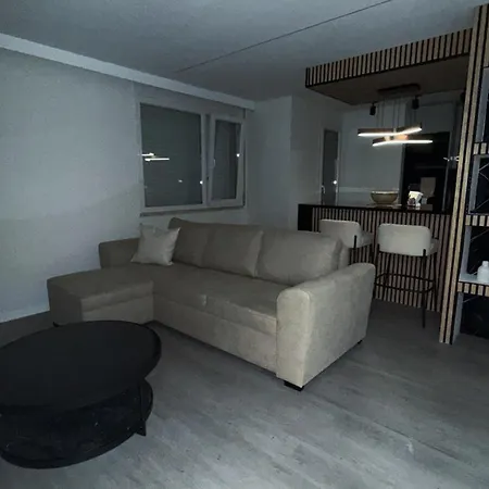 Casa Noir Luxury 3br 2 Baths Near Lisbon & Sintra كويلوز