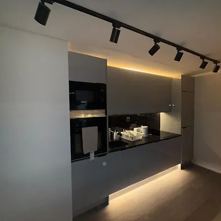 Casa Noir Luxury 3br 2 Baths Near Lisbon & Sintra شقة