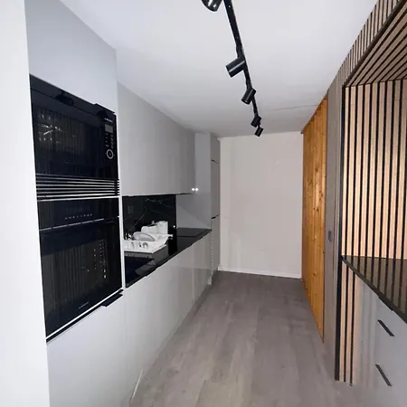 Casa Noir Luxury 3br 2 Baths Near Lisbon & Sintra