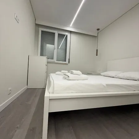 شقة Casa Noir Luxury 3br 2 Baths Near Lisbon & Sintra *